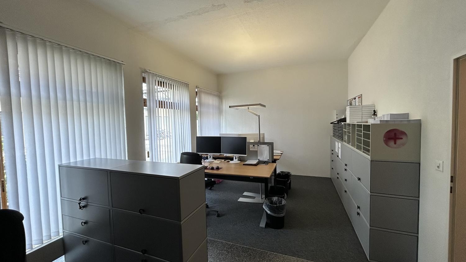 143m² commercial