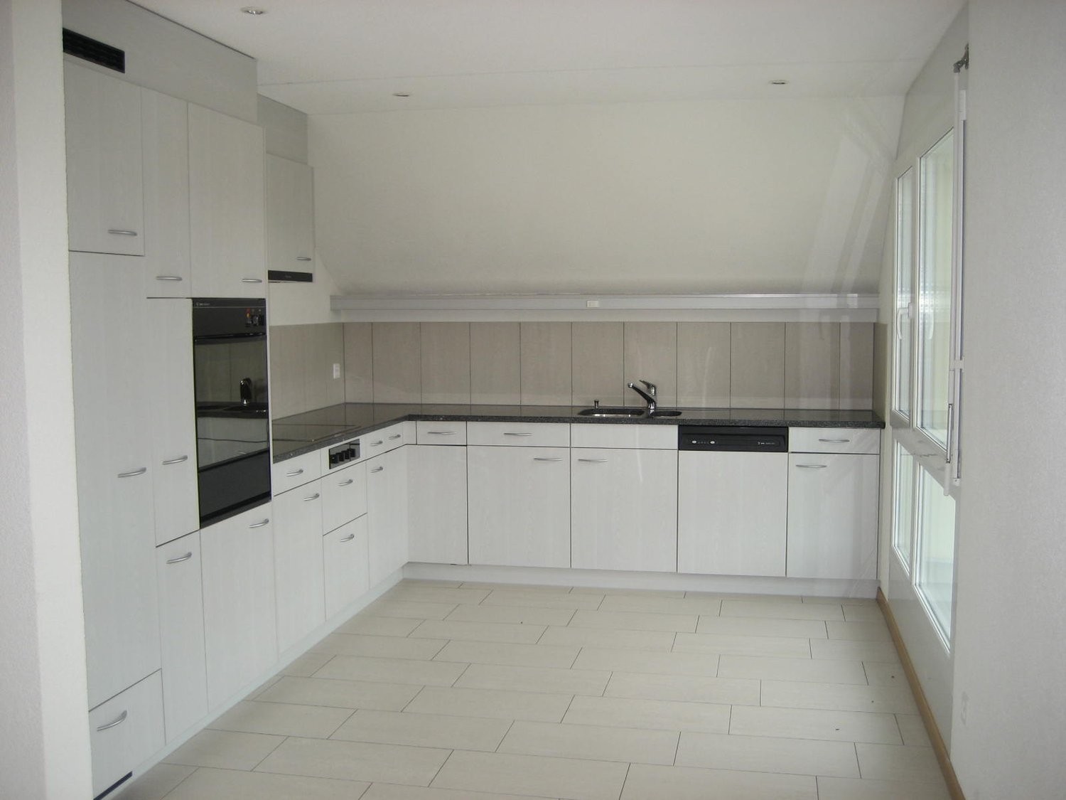 Appartement en attique de 3 ½ pièces, photo 4 sur 10