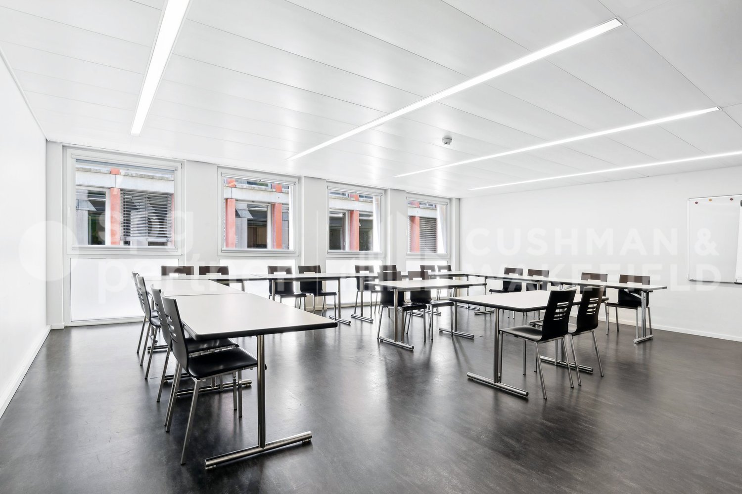 773m² commercial