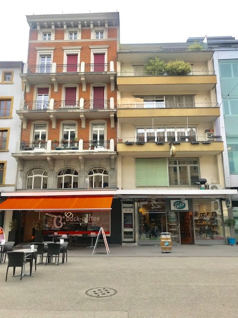 Café de 355m²