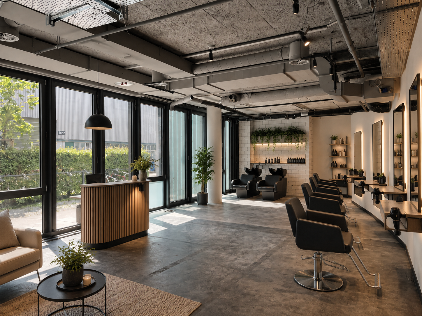 151m² shop
