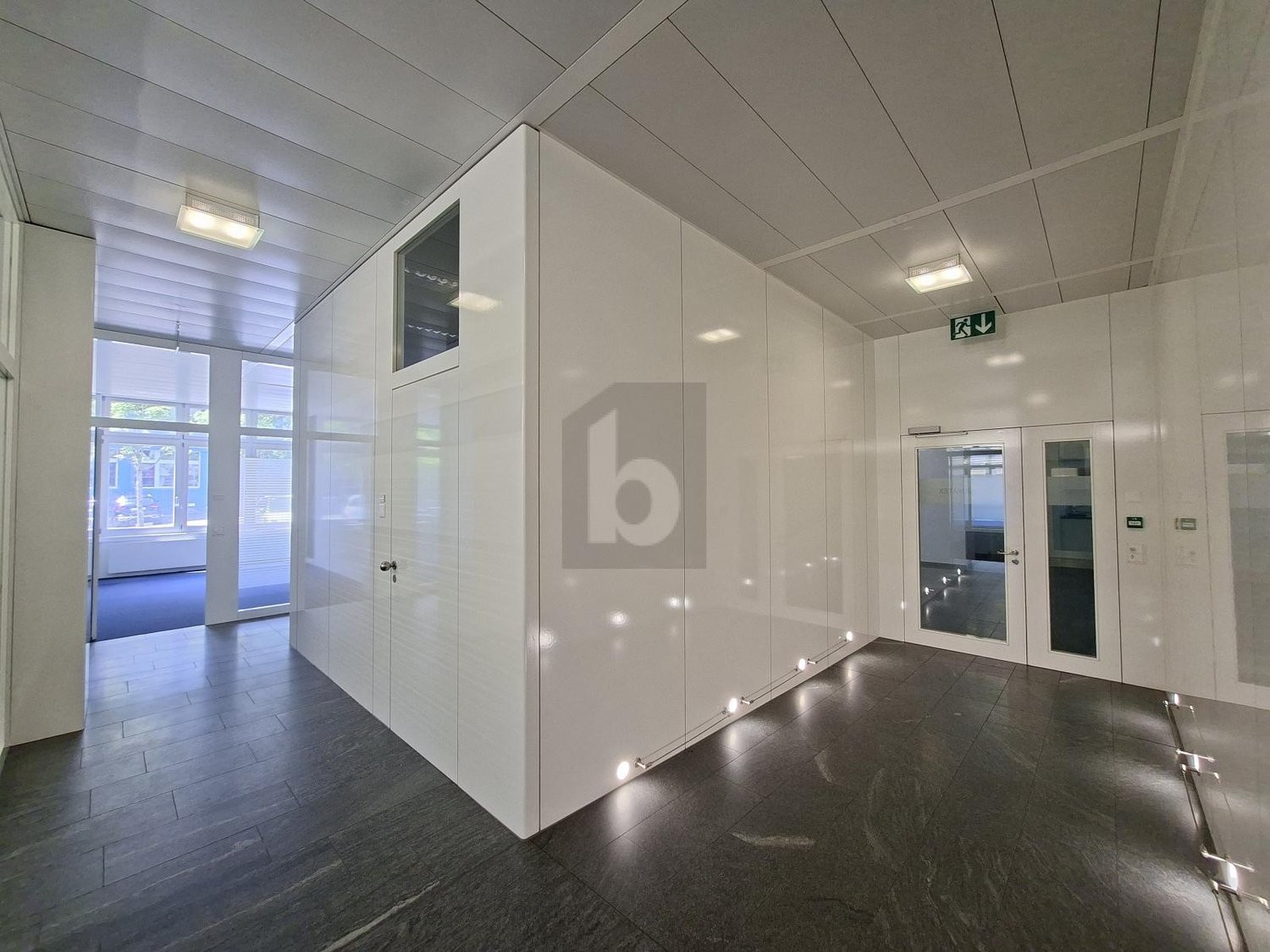 477m² bureau
