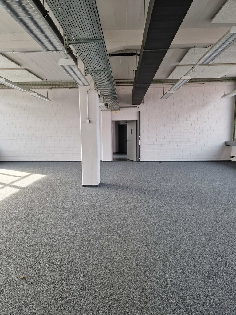 Bureau de 124m²

Un bureau directement au bord de l'eau et du Bally-Park ? Ici, ce n'est pas un problème. Nous proposons des surfaces de bureaux sensationnelles de 124m2 à 400m2, répondant ainsi à toutes vos envies.

À quelques pas de la gare
À quelques pas de l'eau
À quelques pas du Bally Park
Espa, photo 1 sur 10