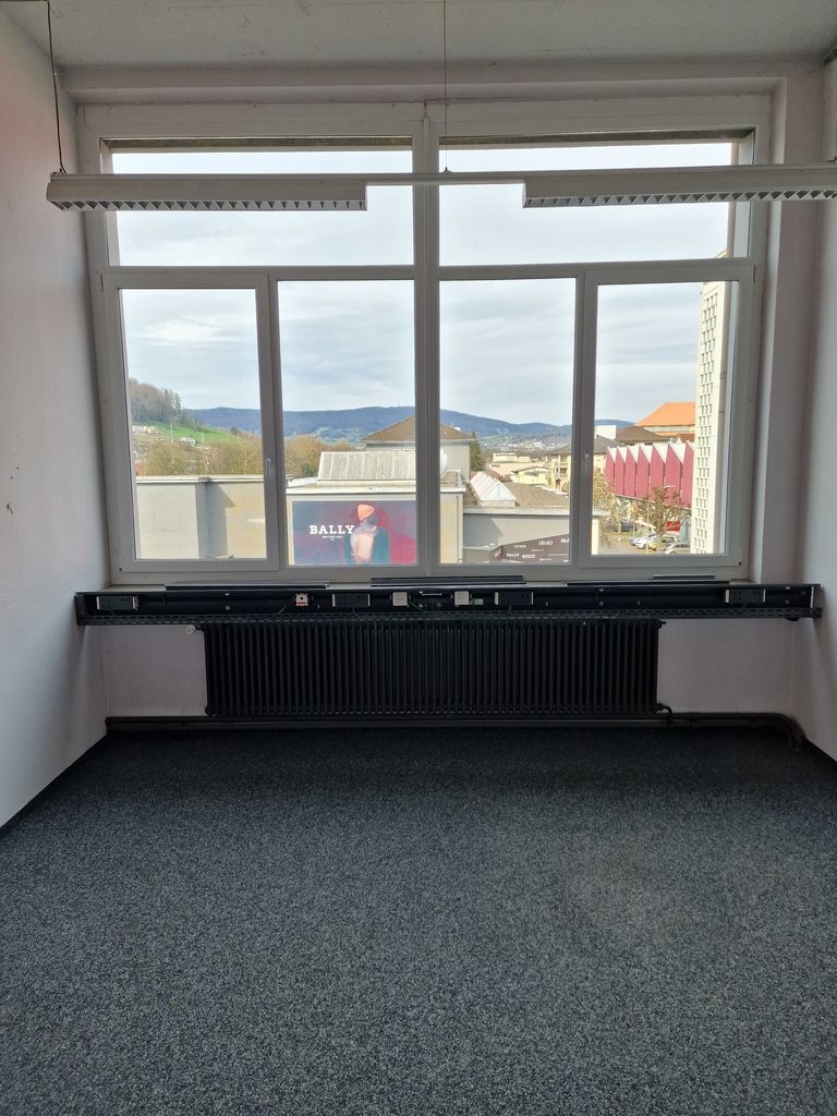 Bureau de 124m²

Un bureau directement au bord de l'eau et du Bally-Park ? Ici, ce n'est pas un problème. Nous proposons des surfaces de bureaux sensationnelles de 124m2 à 400m2, répondant ainsi à toutes vos envies.

À quelques pas de la gare
À quelques pas de l'eau
À quelques pas du Bally Park
Espa, photo 10 sur 10
