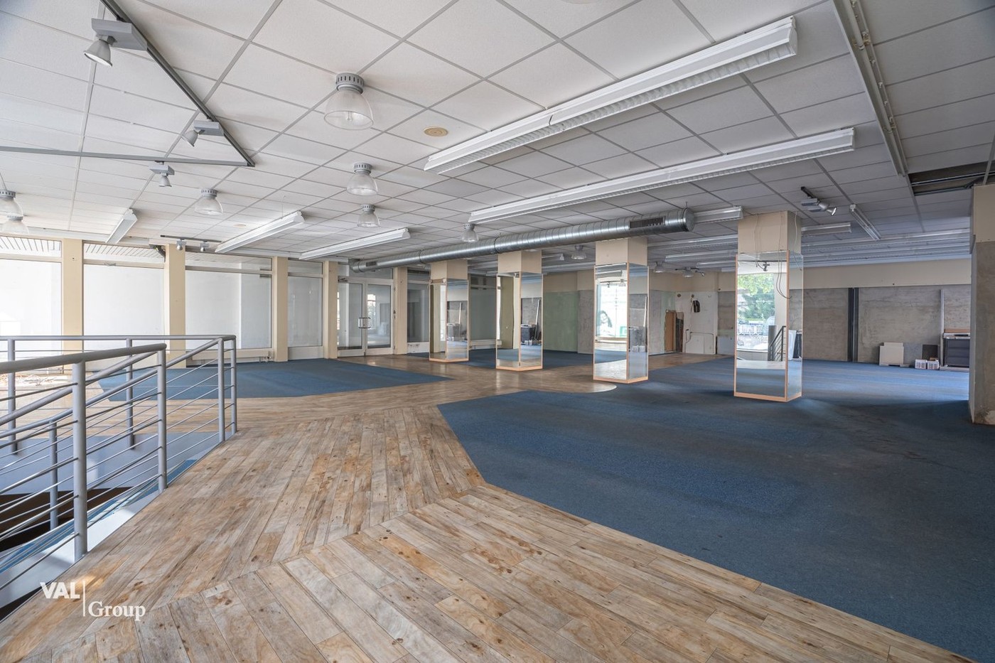 400m² habitation / commercial building, photo 2 sur 10
