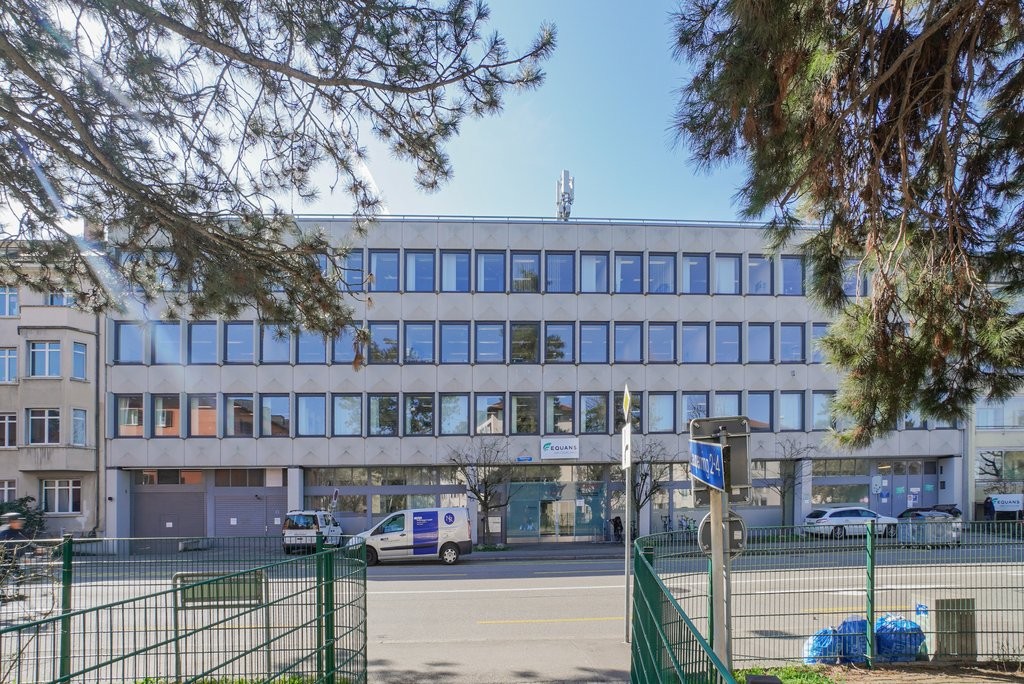 136m² bureau