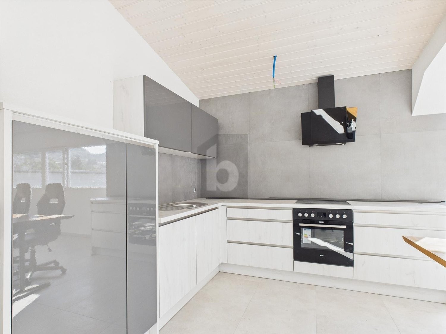 Bureau de 55m², photo 2 sur 2