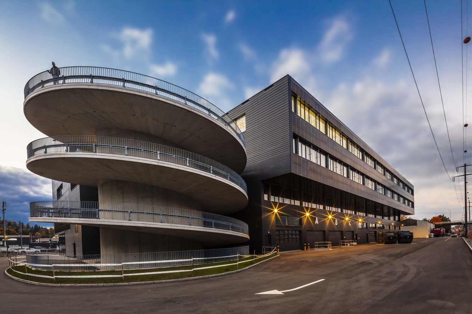 3300m² commercial