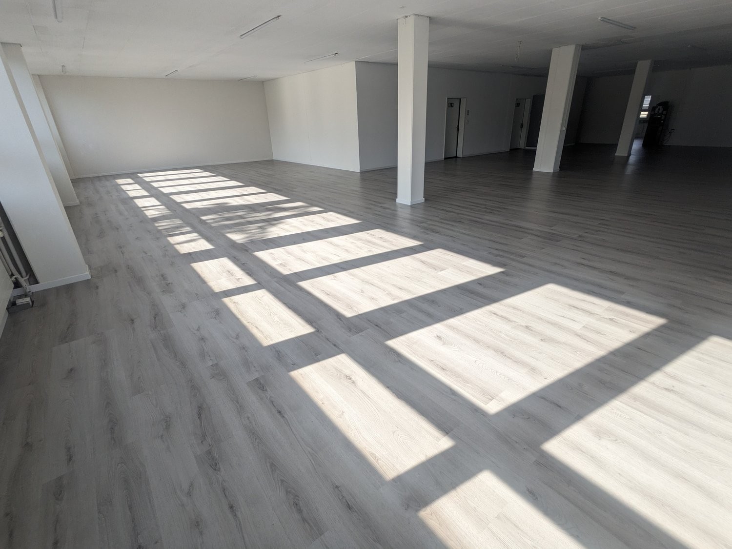 165m² commercial, photo 1 sur 3