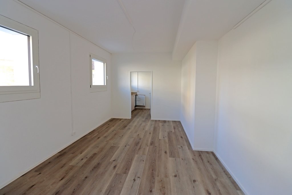 235m² commercial