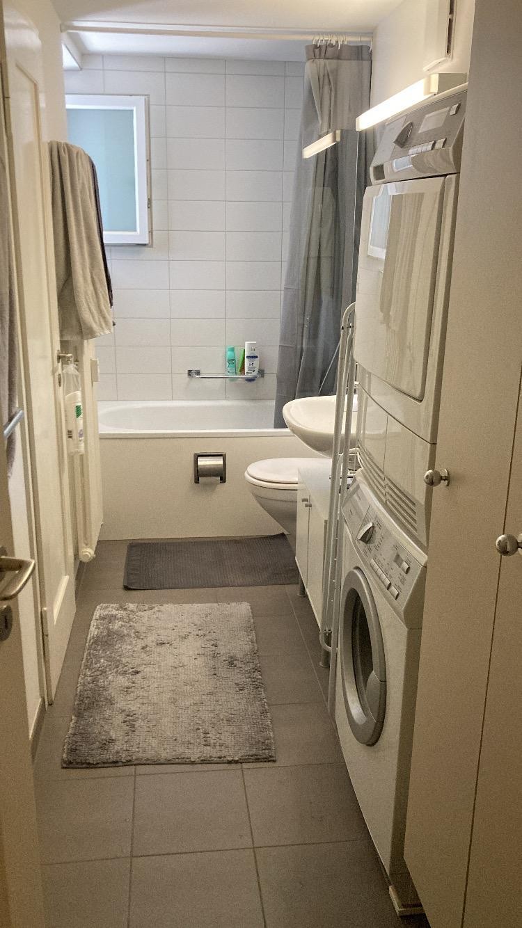 Chambre dans un appartement partagé