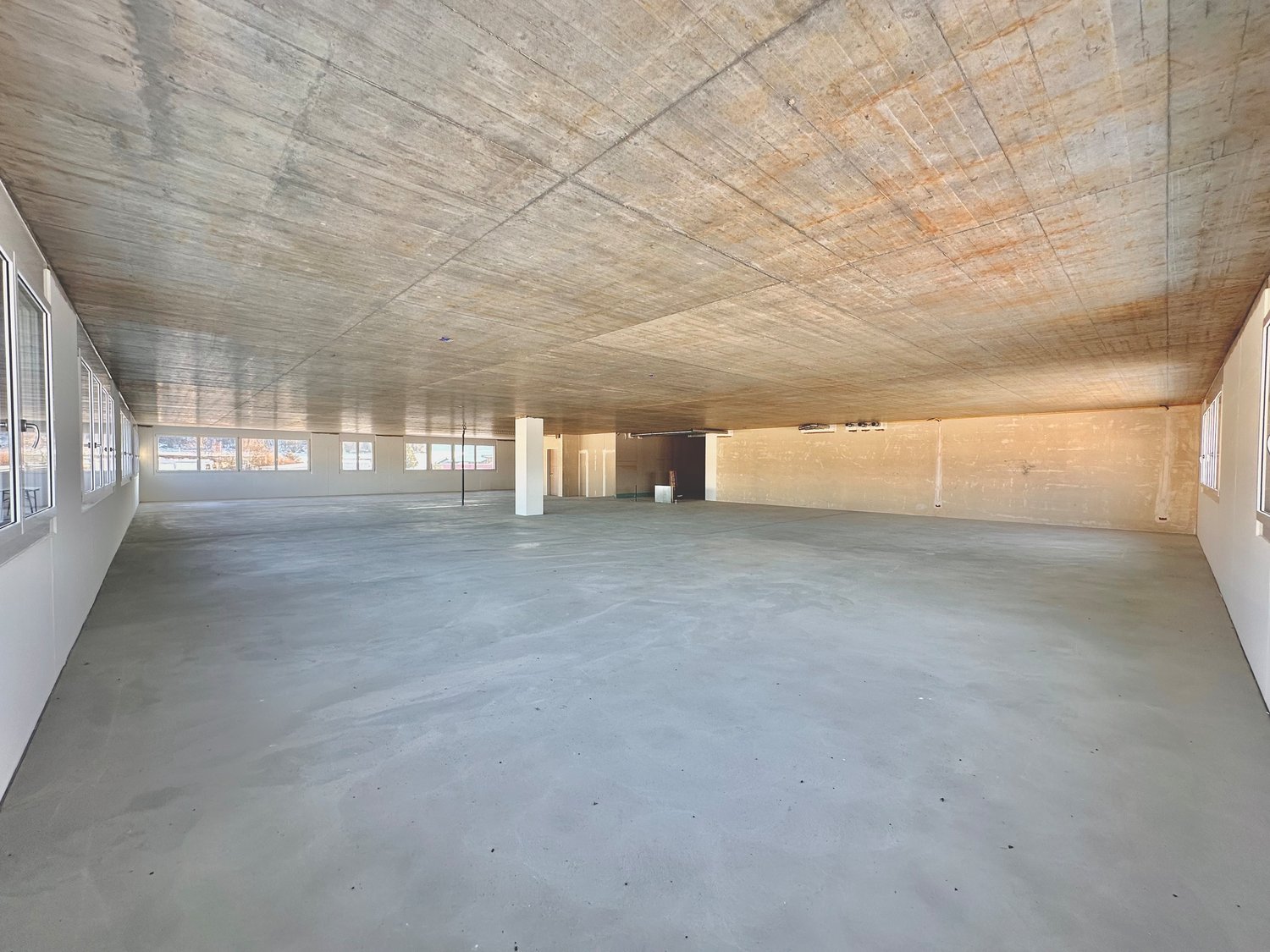 451m² commercial, photo 8 sur 10