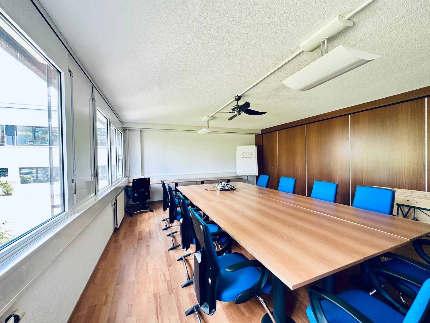 370m² office, photo 4 sur 4