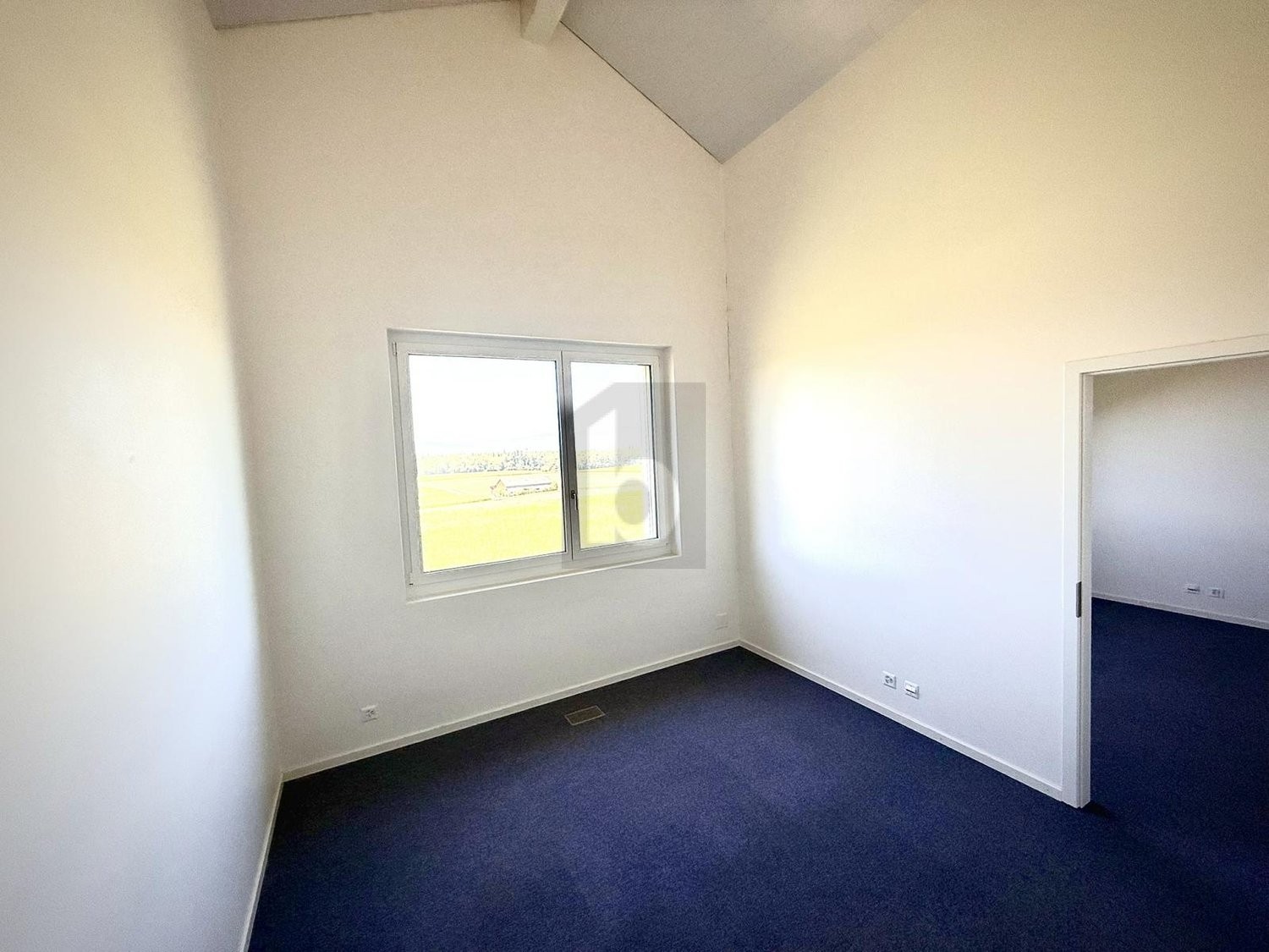 78m² office, photo 3 sur 4