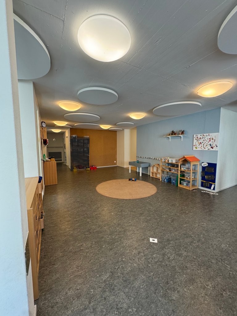 188m² commercial