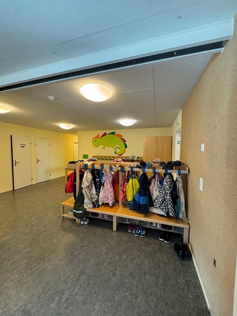 188m² commercial