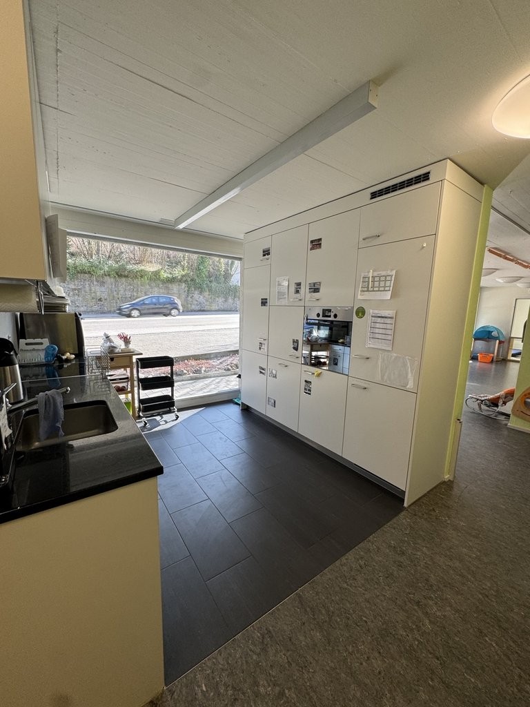 188m² commercial