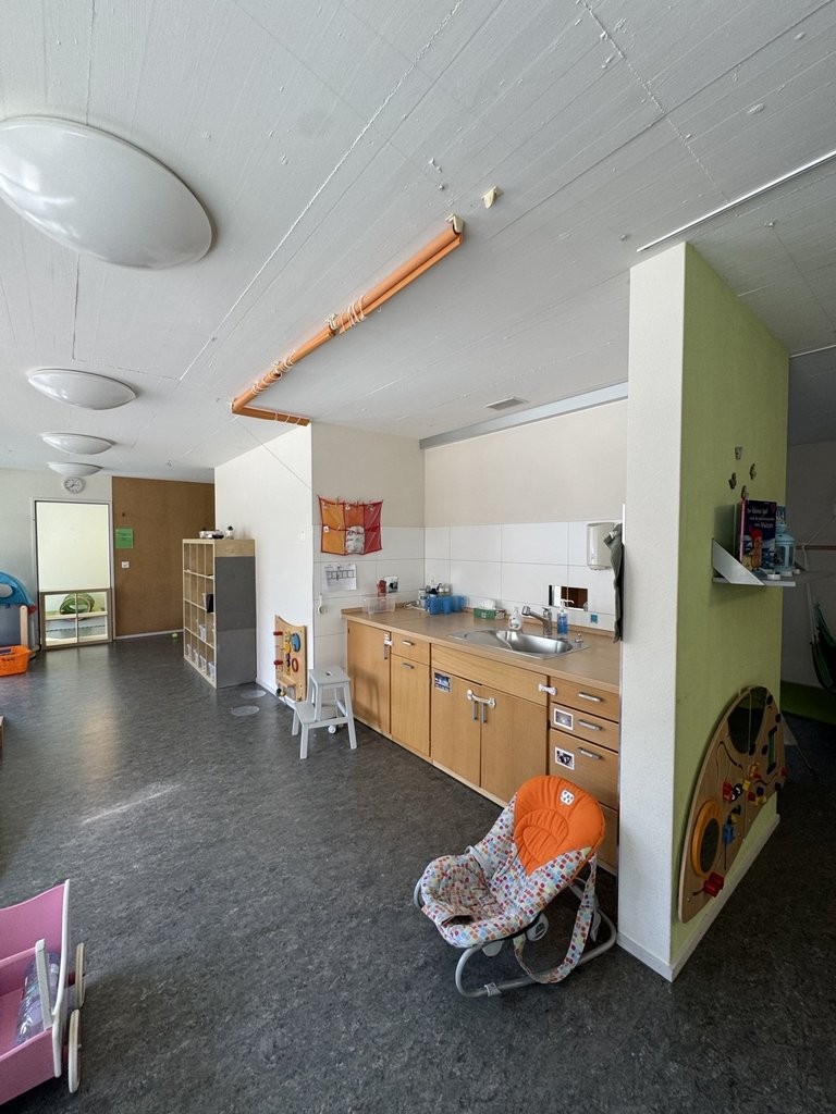 188m² commercial