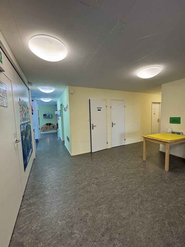 188m² commercial
