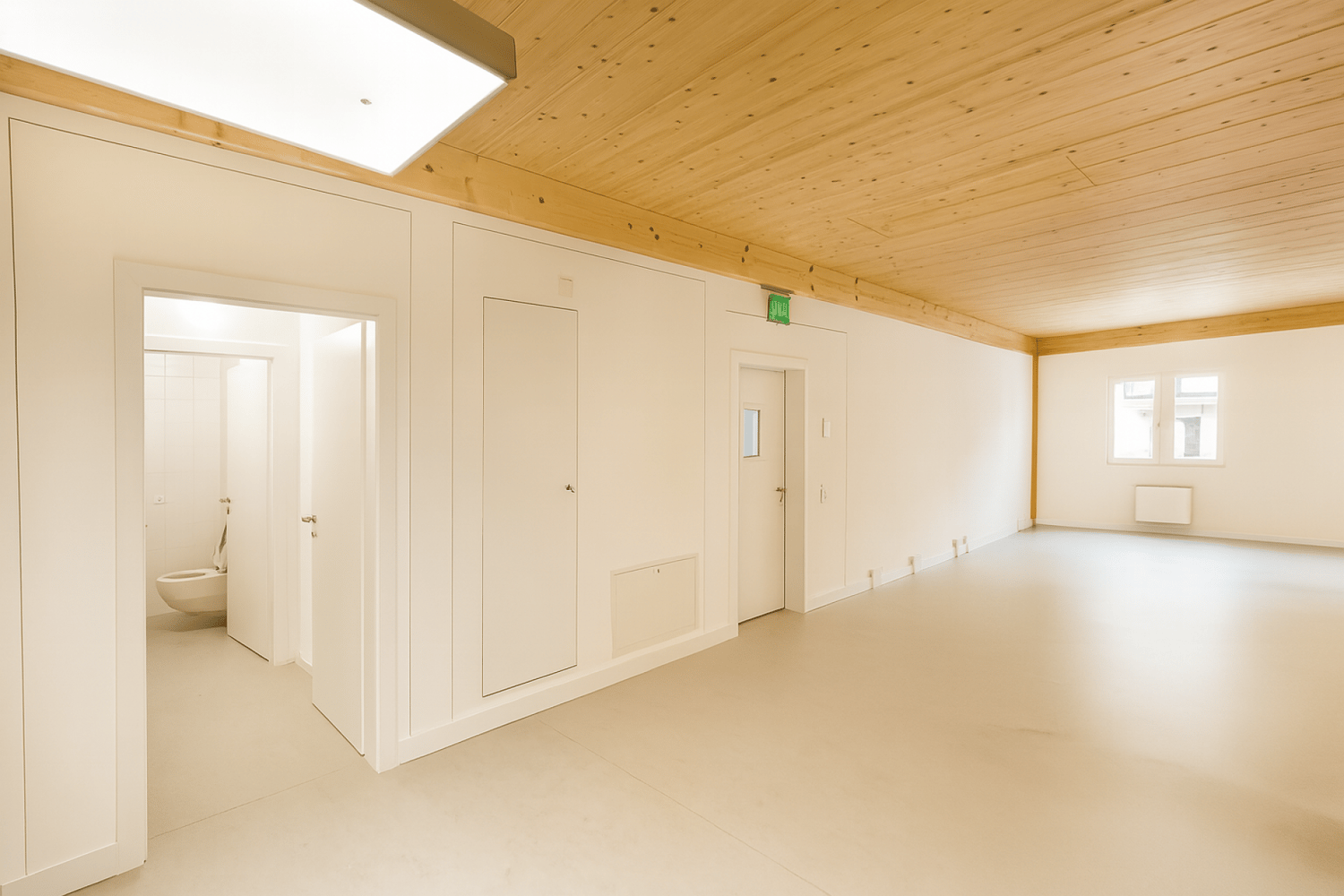 90m² bureau, photo 2 sur 4