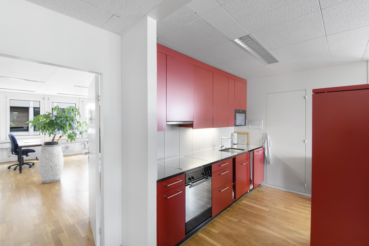 698m² bureau