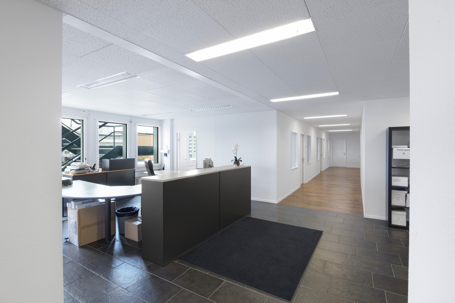 698m² bureau