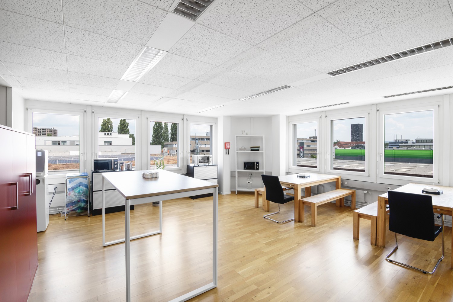 698m² bureau