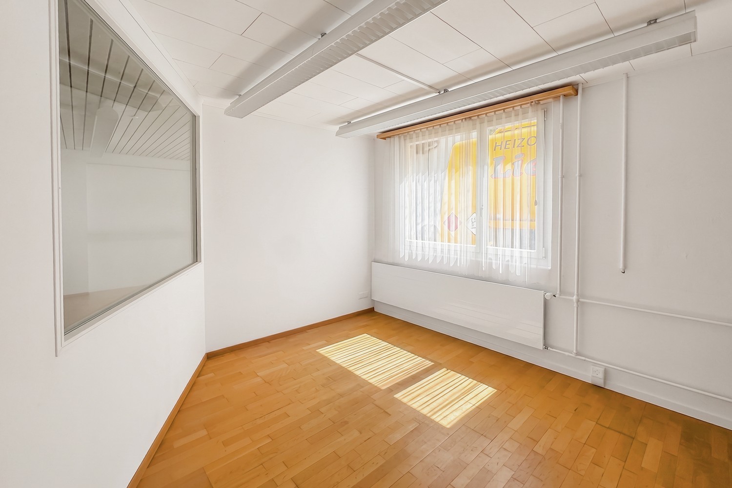 173m² commercial, photo 7 sur 10