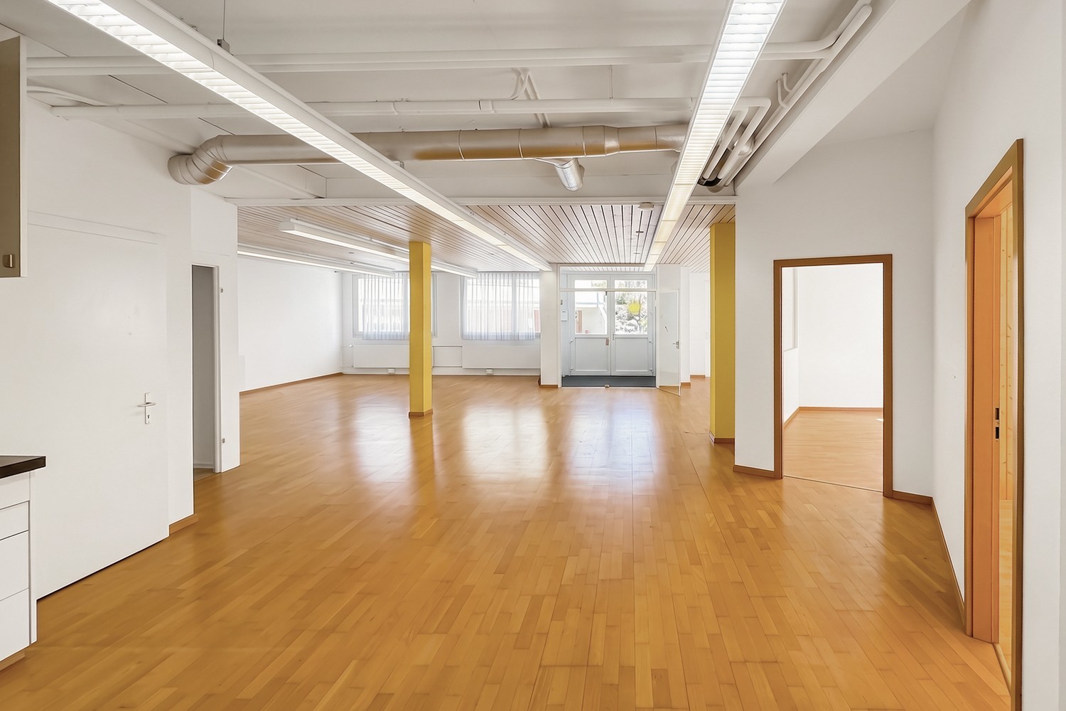173m² commercial, photo 5 sur 10