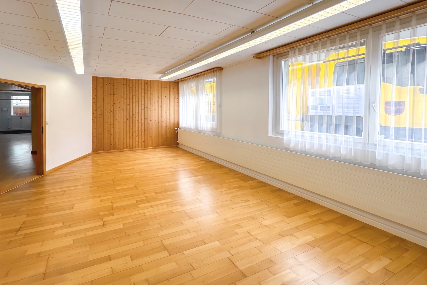 173m² commercial, photo 6 sur 10