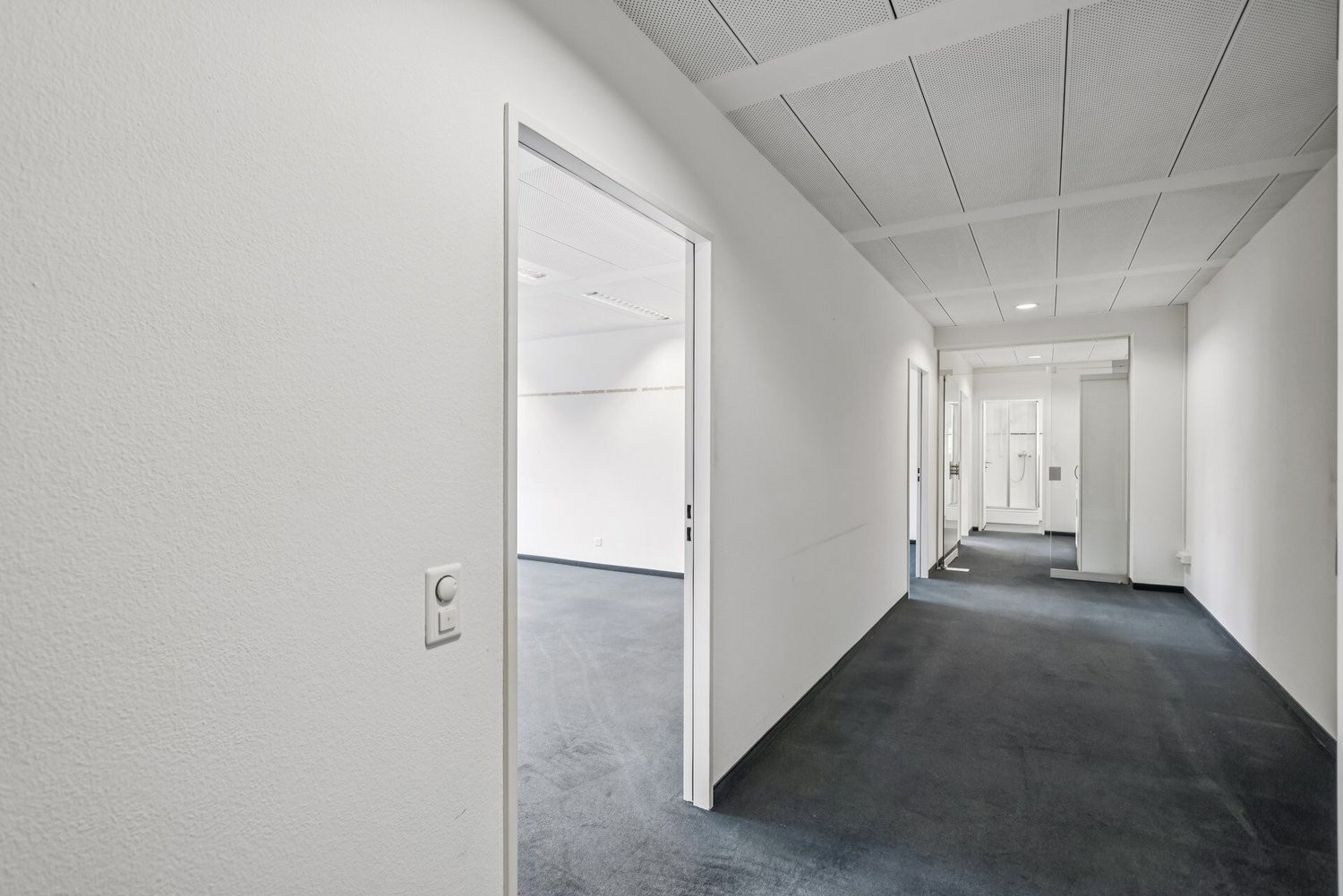 197m² bureau, photo 8 sur 10