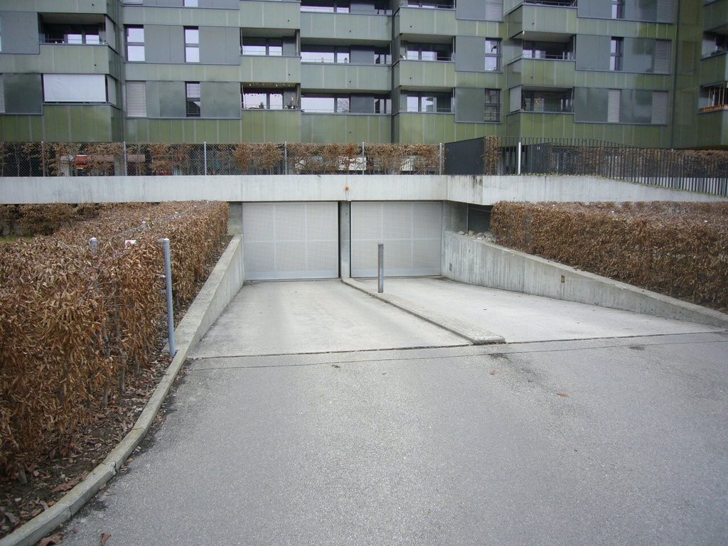 Place de parc souterrain, photo 1 sur 2