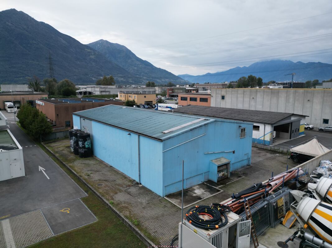 1316m² Lagerhalle