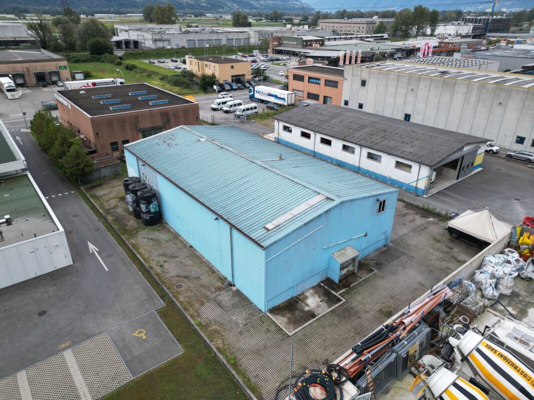 1316m² Lagerhalle