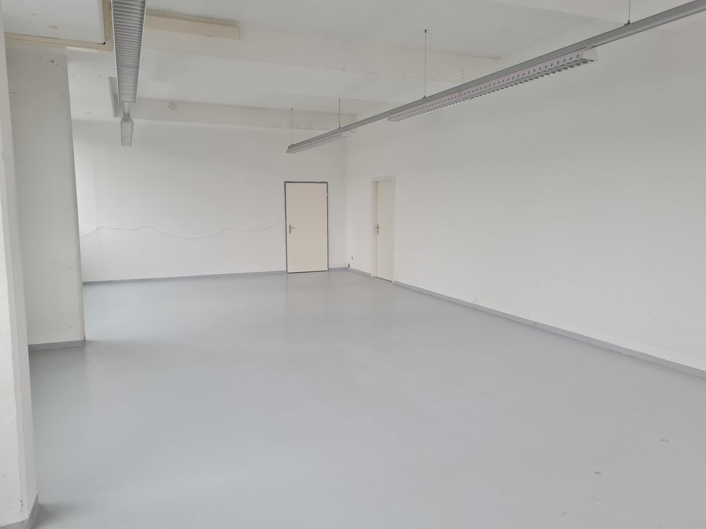 75m² bureau
