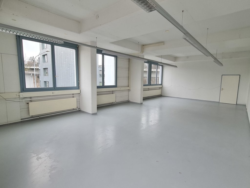 75m² bureau