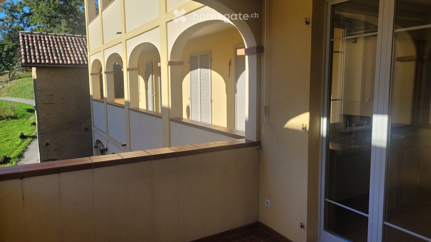 Appartement de 4 ½ pièces

Agra, Collina dOro, dans un contexte de noyau agréable et calme, nous proposons à la location un appartement lumineux de 4,5 pièces, avec une surface habitable d'environ 120 m².
L'habitation offre des espaces généreux et bien répartis et se compose de trois chambres à couc