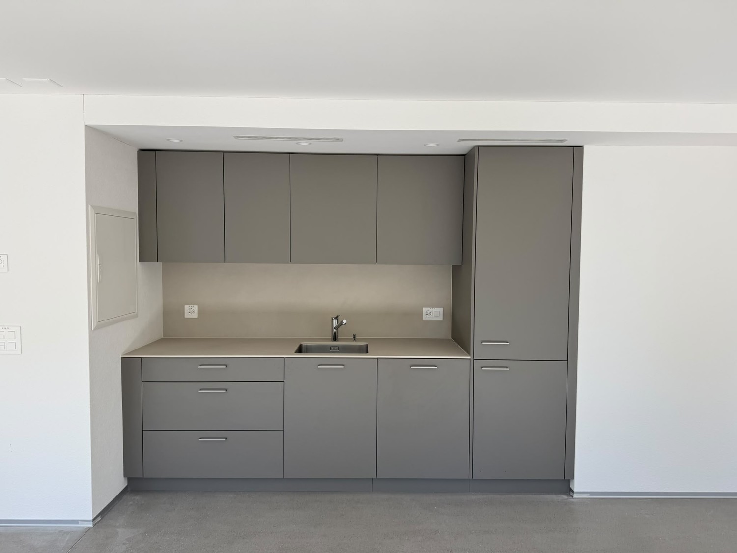 84m² bureau, photo 3 sur 7