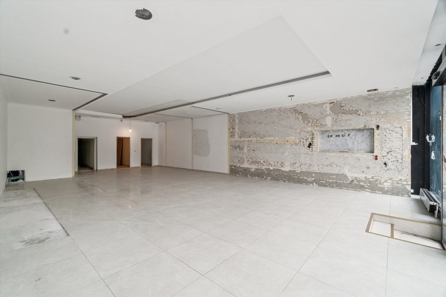 164m² commercial, photo 5 sur 8