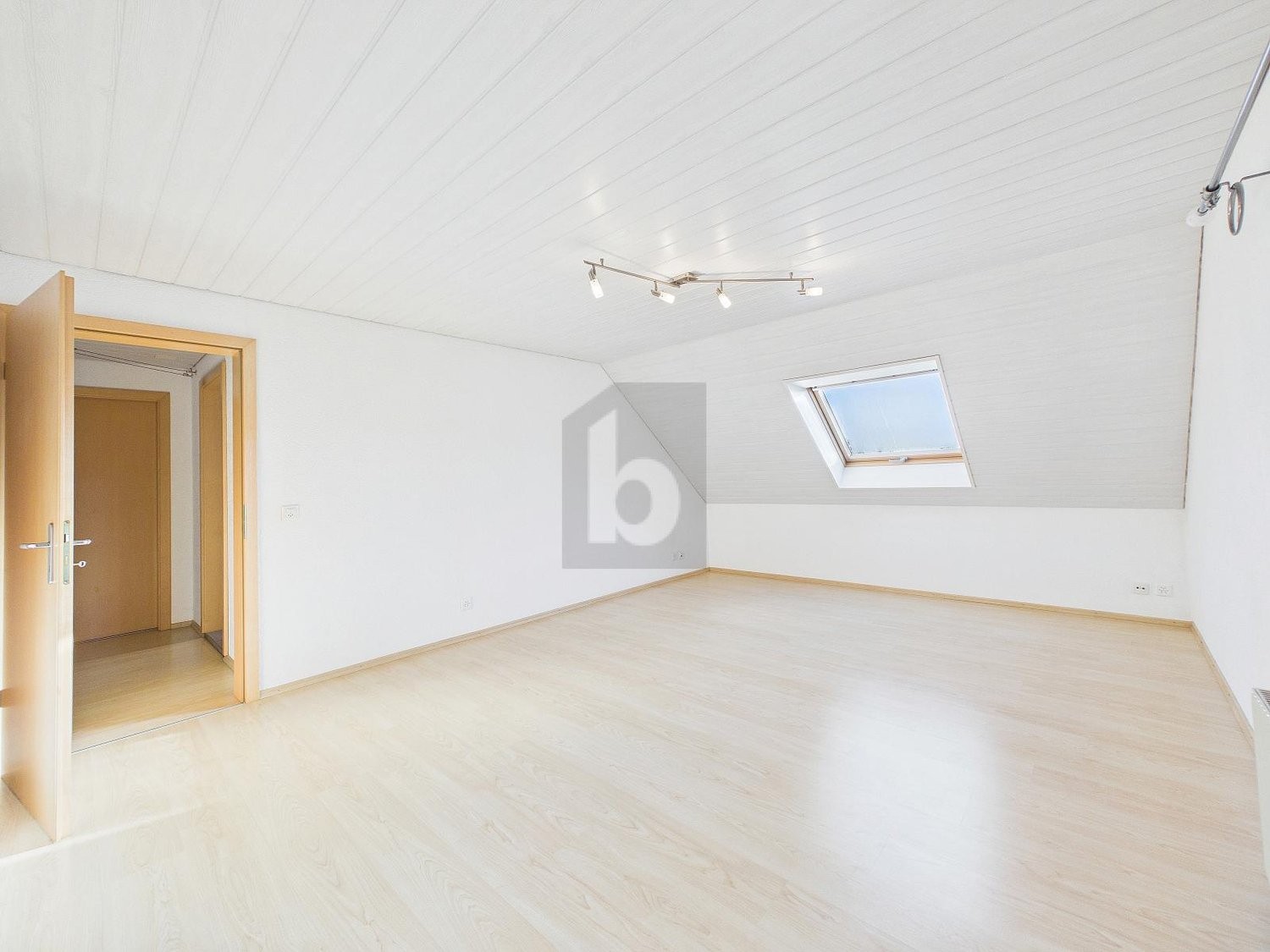 Duplex de 9 ½ pièces, photo 1 sur 4