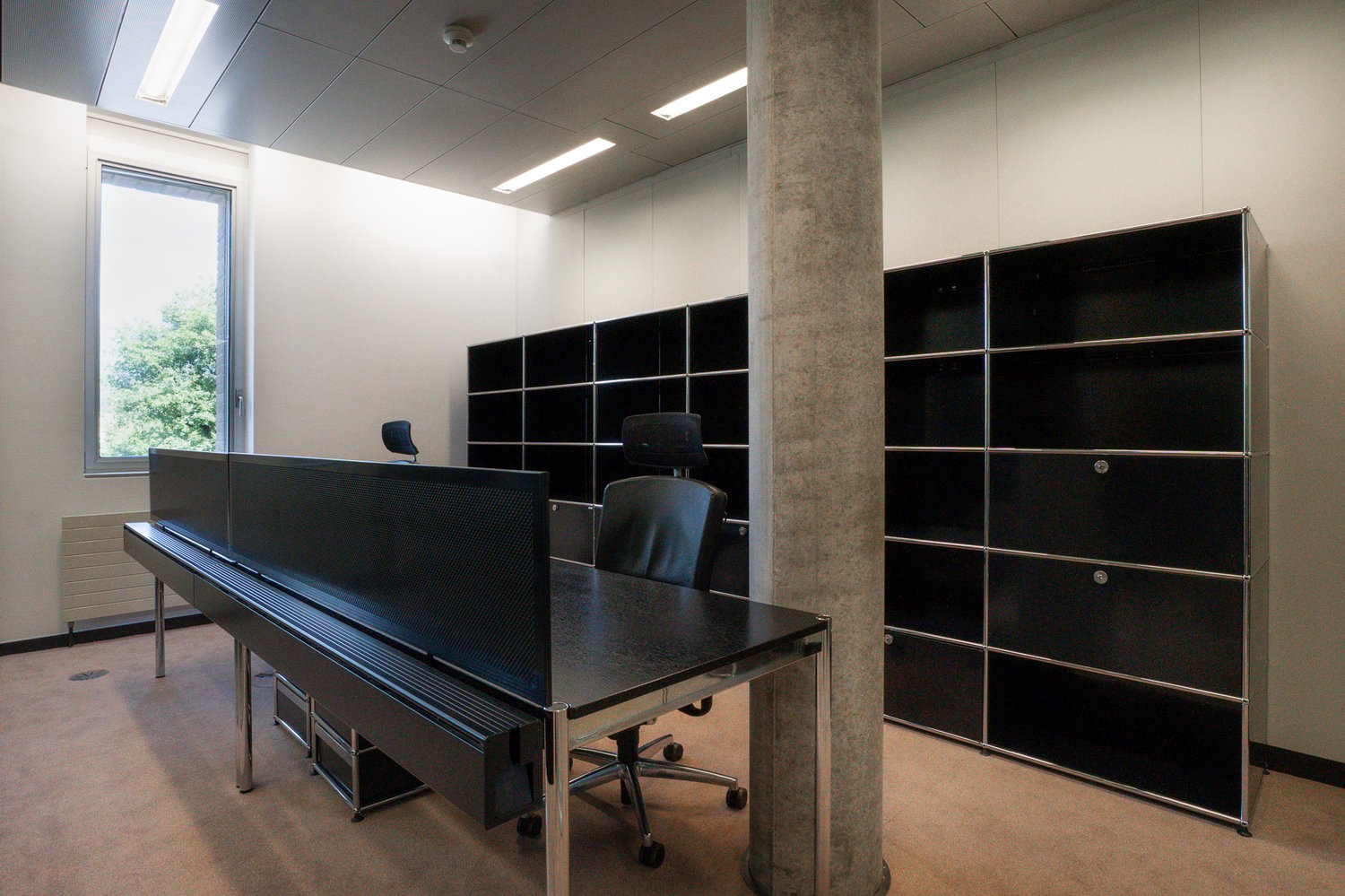 bureau 1m²