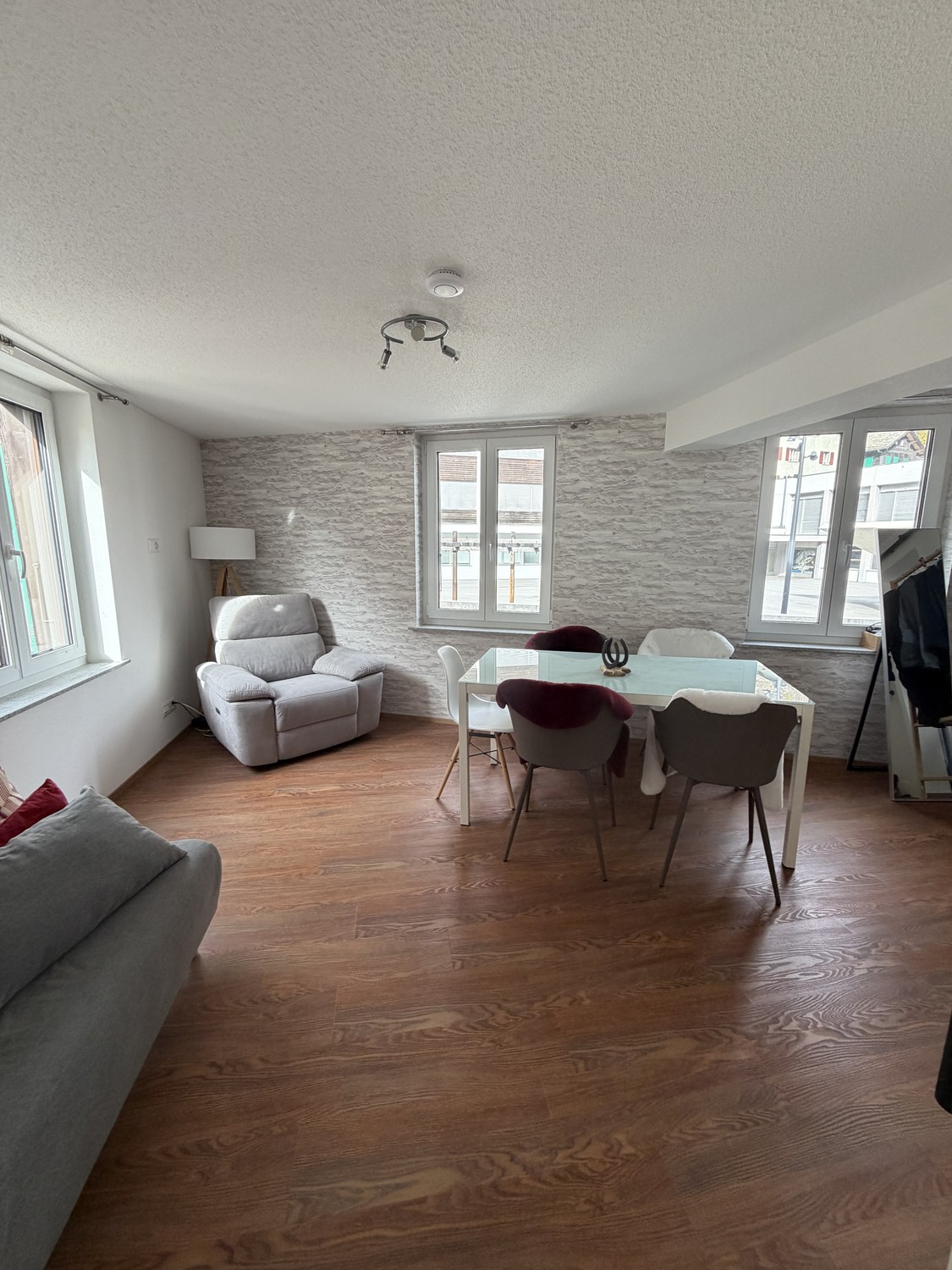 Appartement de 2 ½ pièces, photo 1 sur 6