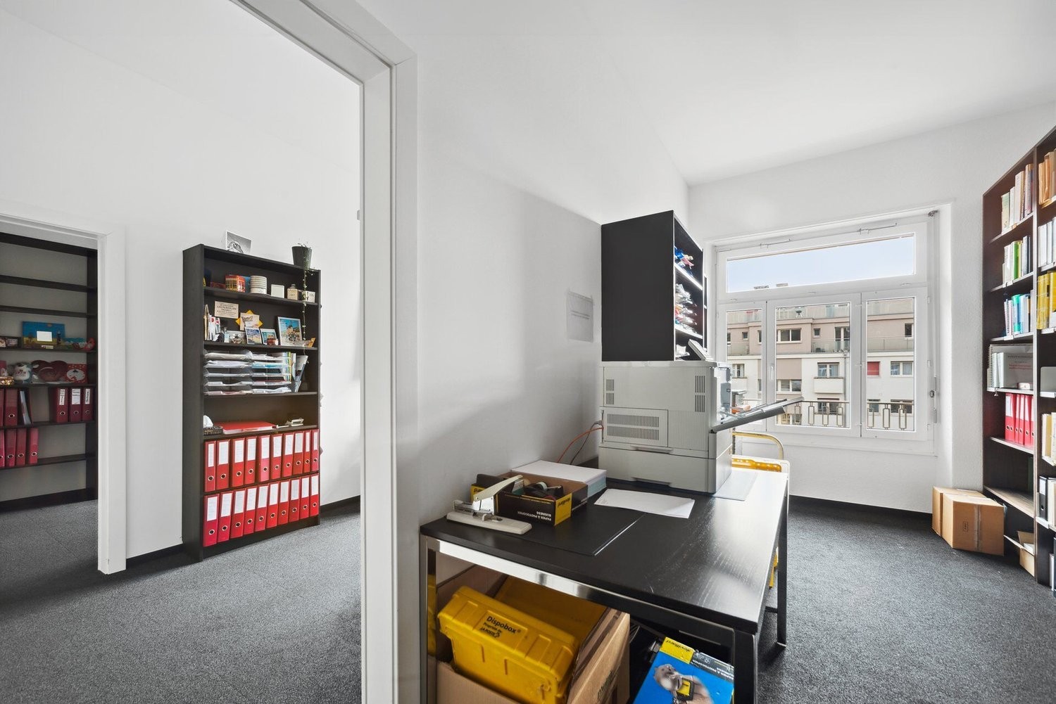 202m² office