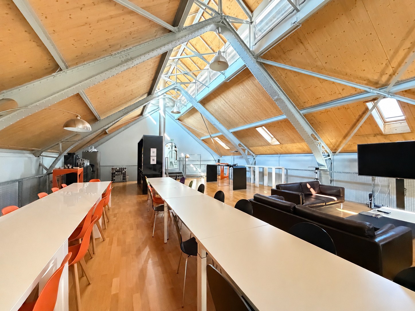 673m² de bureaux