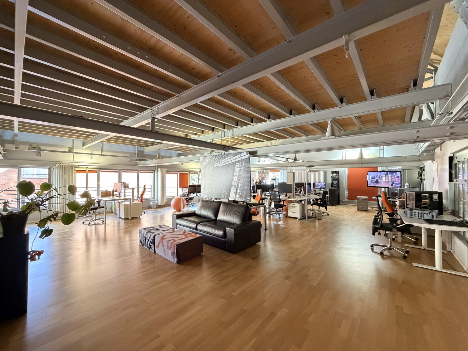 673m² de bureaux