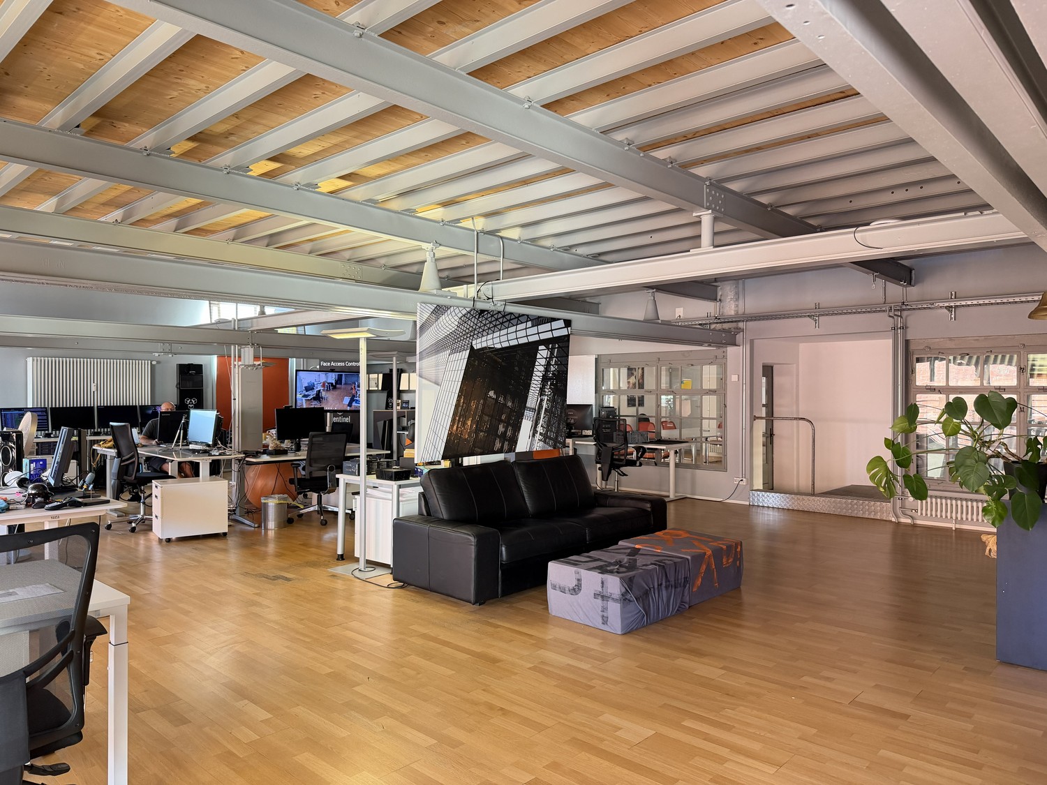 673m² de bureaux