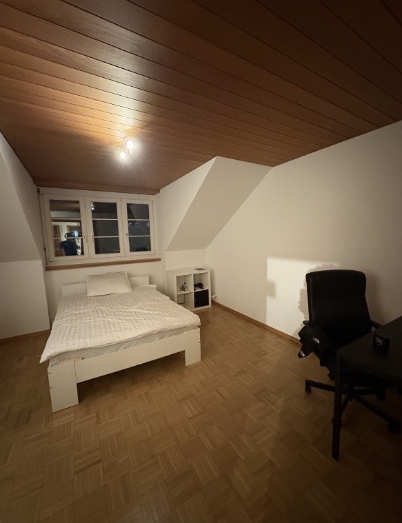 Chambre dans une colocation

Durée : Nous préférerions quelqu'un qui reste à long terme — idéalement un an ou plus — car nous aimerions construire une véritable WG plutôt que de dire au revoir chaque semestre. Si vous êtes ici en échange, vous pouvez tout de même postuler, mais veuillez noter qu'une, photo 2 sur 5