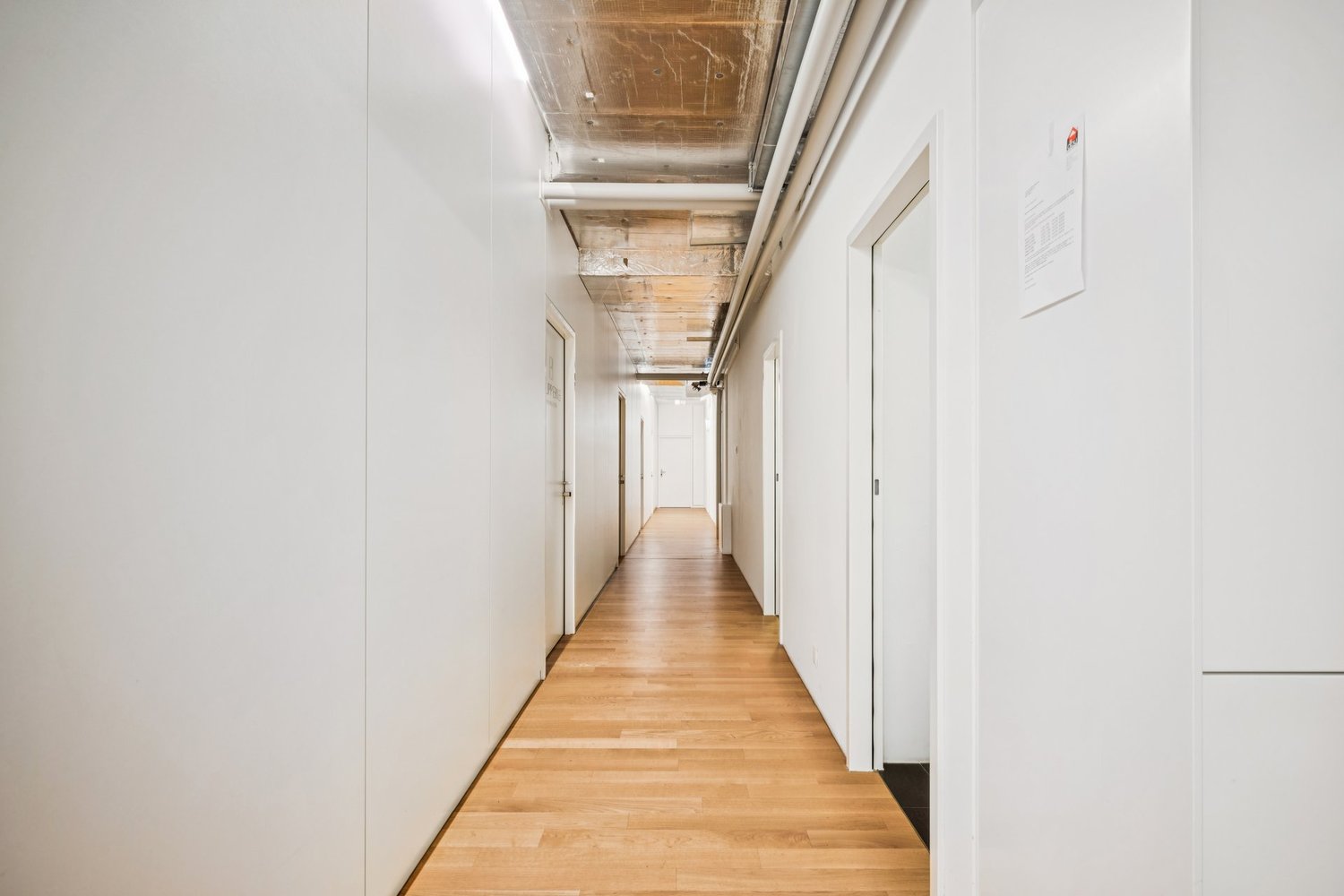 258m² office, photo 6 sur 8