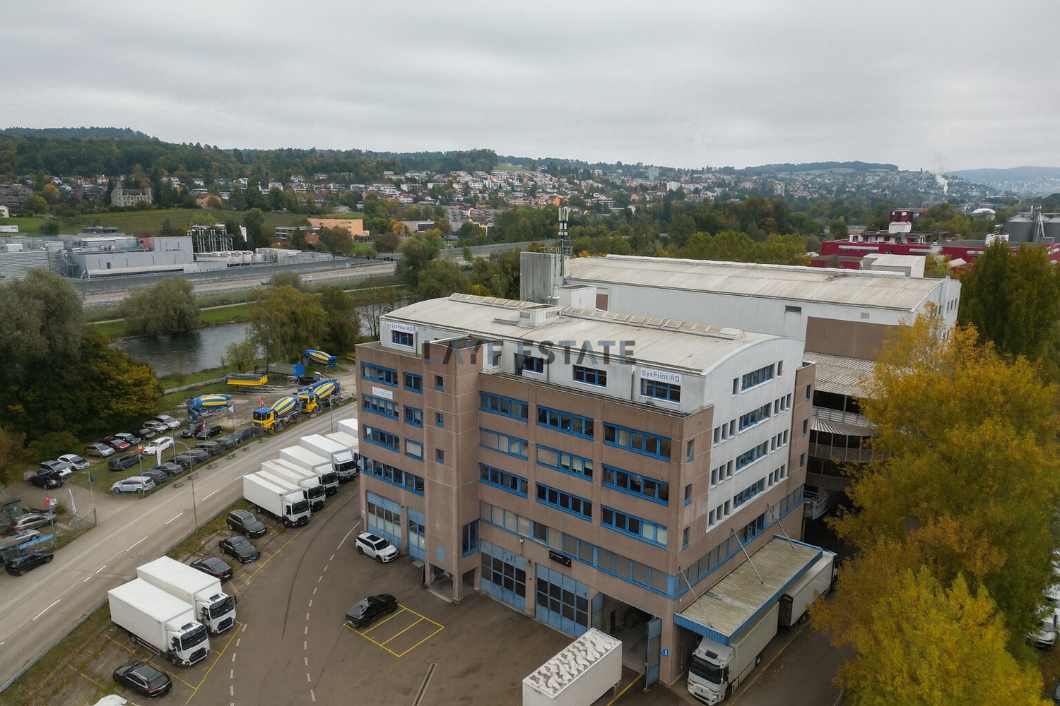 567m² bureau, photo 1 sur 7