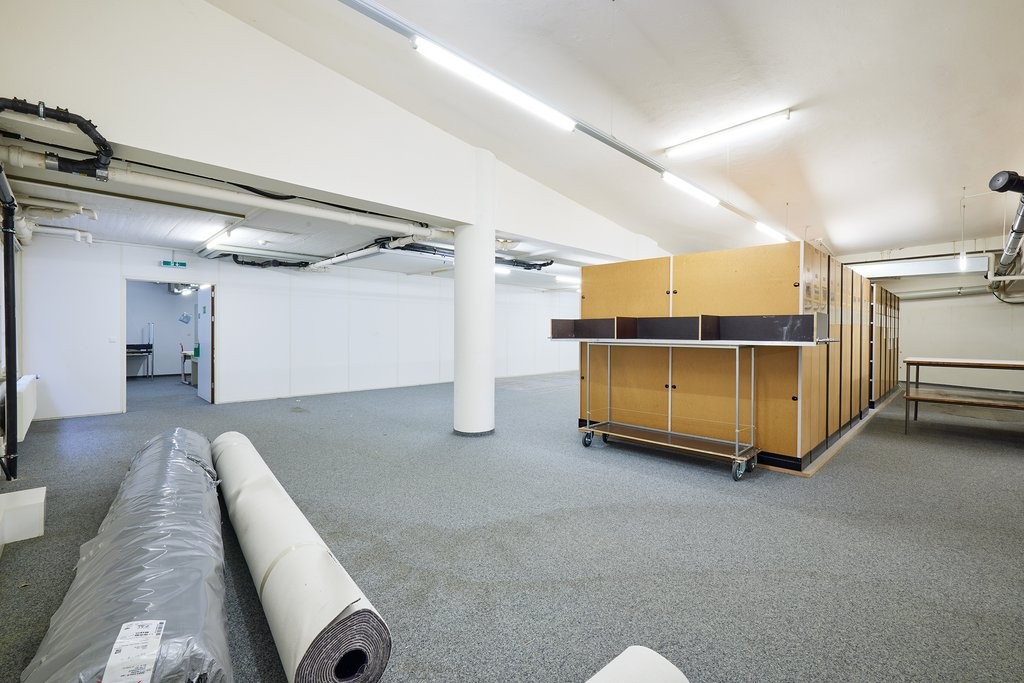 Local de stockage de 366m²